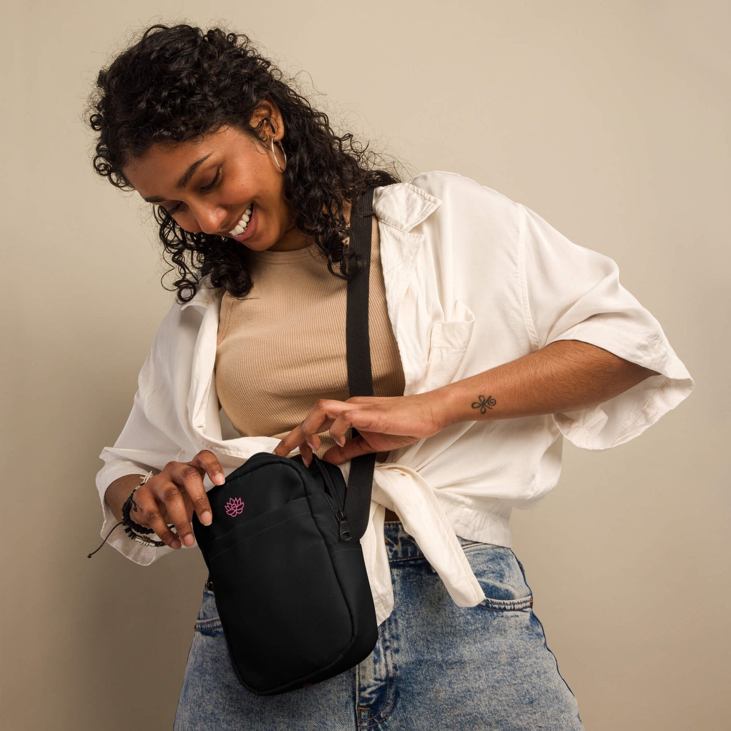 Crossbody Bag i Will Wander Accessories