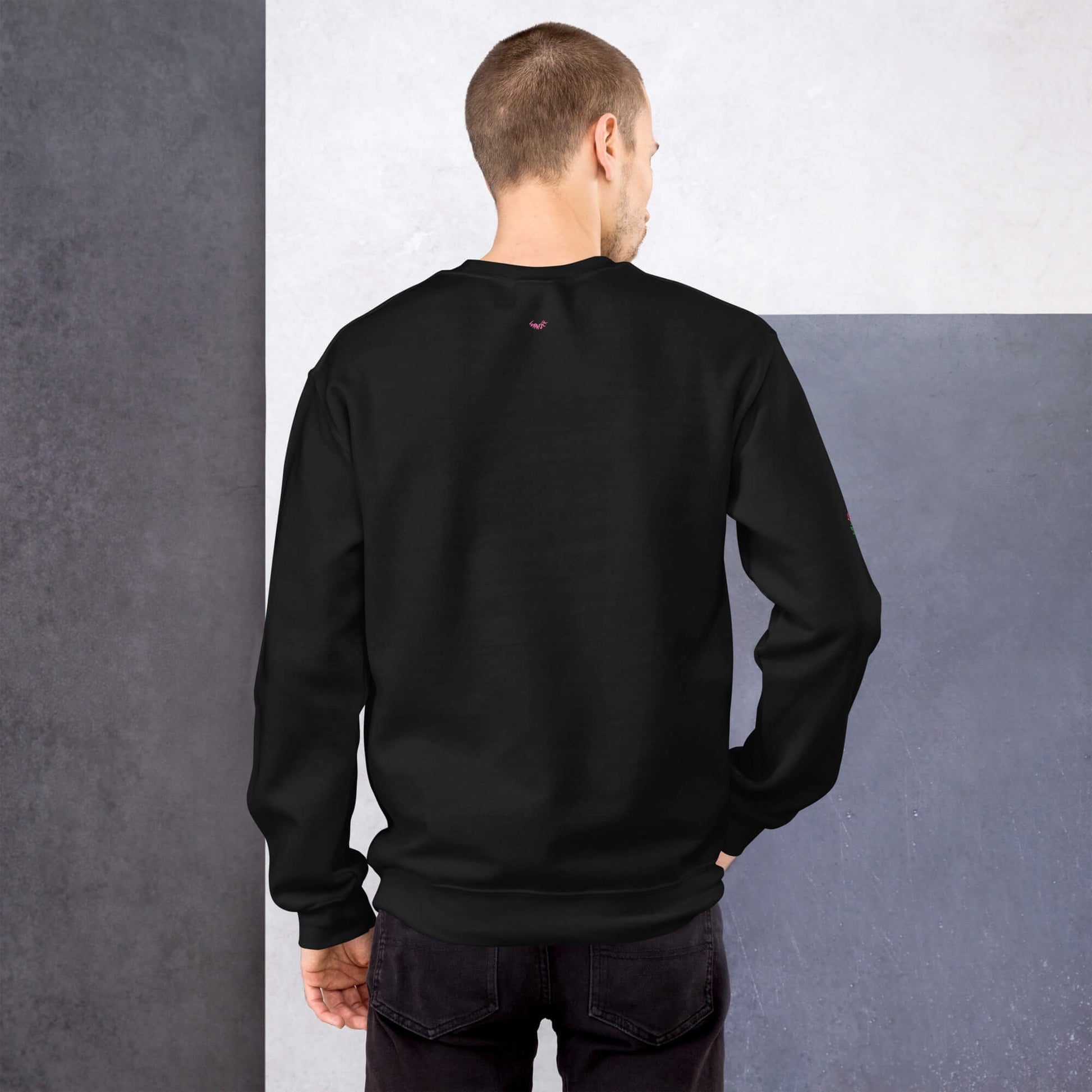 Sweatshirt Black With Pink Lily
